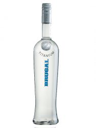 Brugal Gran Titanium White Rum Dominikanische Republik 0,7 Liter